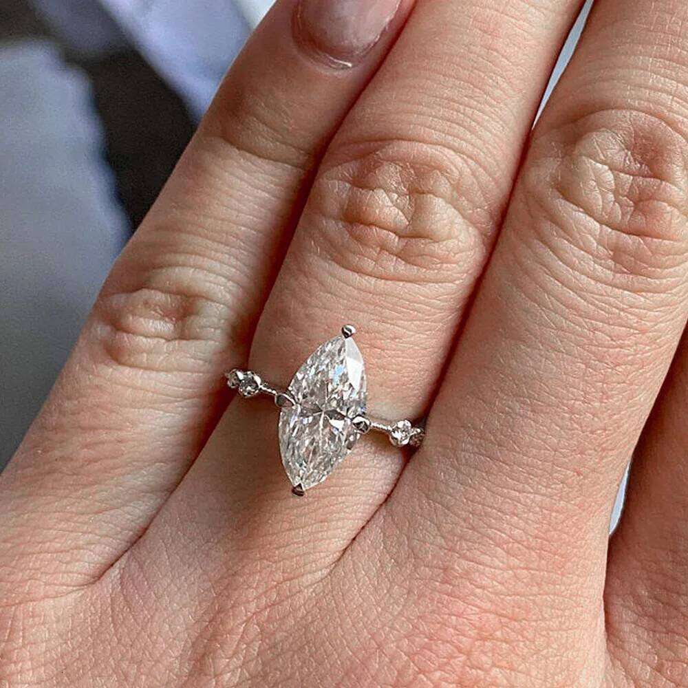 Huitan AAA Crystal Marquise Cubic Zirconia Rings for Women Fashion Thin Ring Engagement Wedding Accessories Statement Jewelry H260312