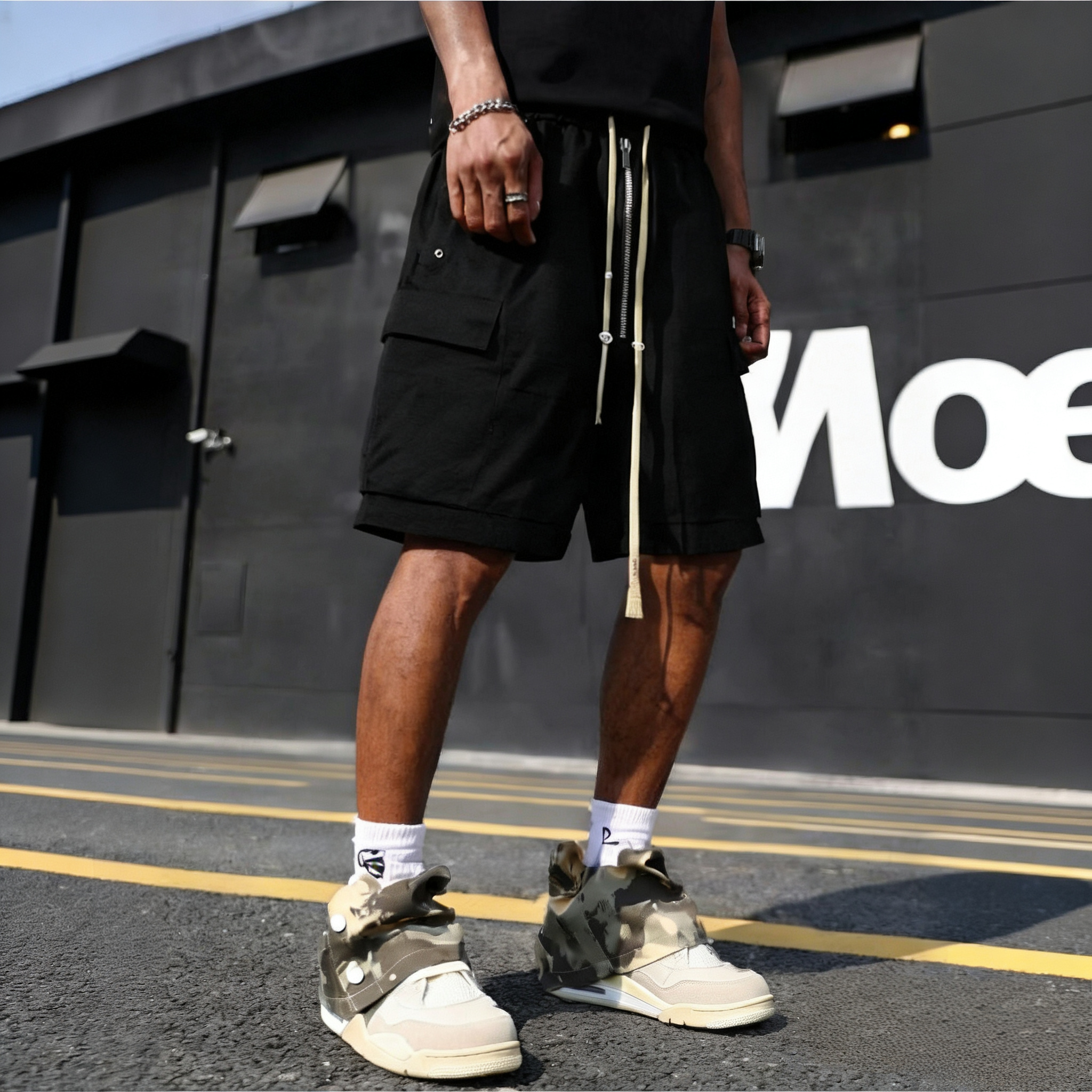 Men's Summer High Street RO Style Black Cargo Shorts Loose Casual Drawstring Waist Multi-Pocket Wide Leg Streetwear Short Pants Male
