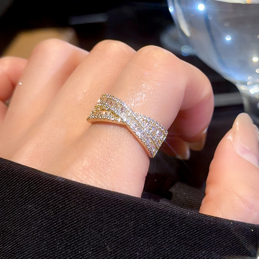 Gypsophila Open Ring for Women, Silver Color with Sparkling Diamonds, High-Quality Texture, Simple and Fashionable Exquisite Ring