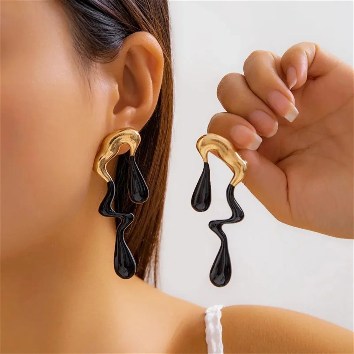 2pcs Irregular Vintage Stainless Steel Water Drops Ear Studs 260309