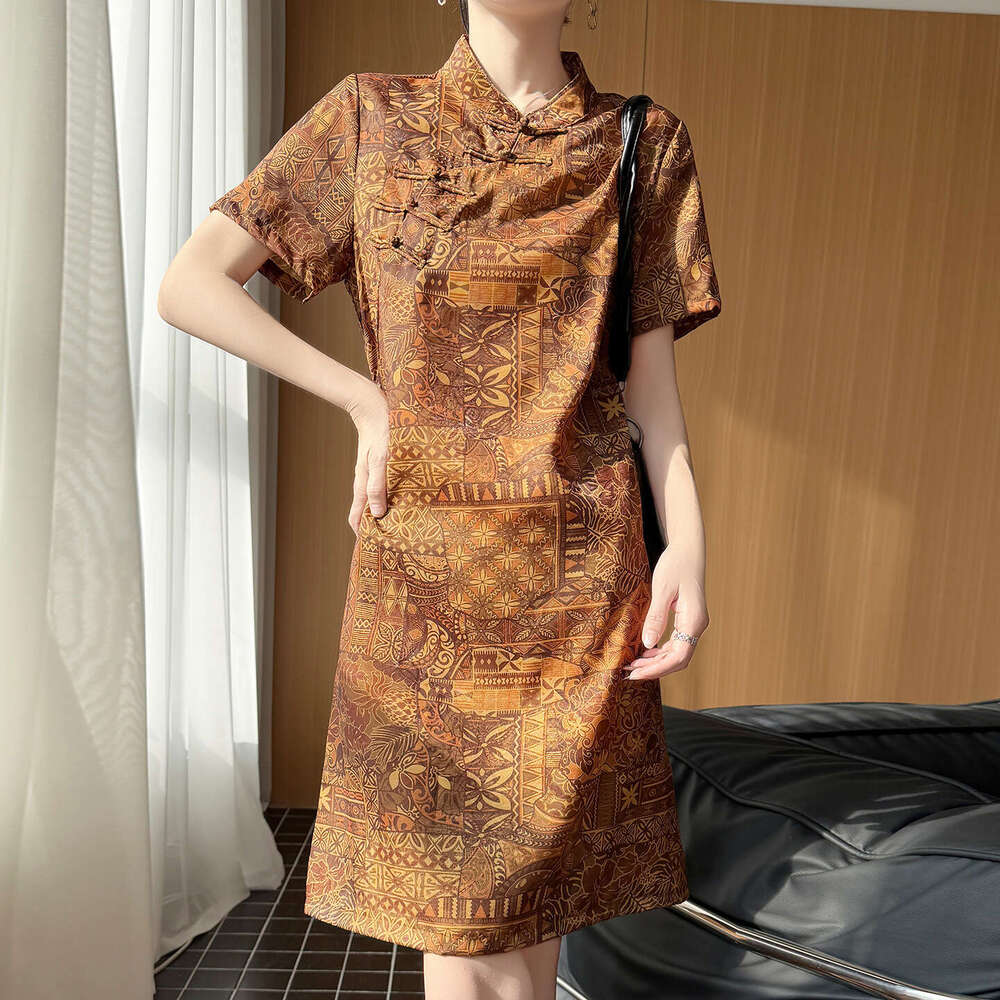 Chinese Style Cheongsams Woman Traditional Dress Floral Print Qipao Satin Slim and elegant dress, Chinese style dress, fashionable buckle
