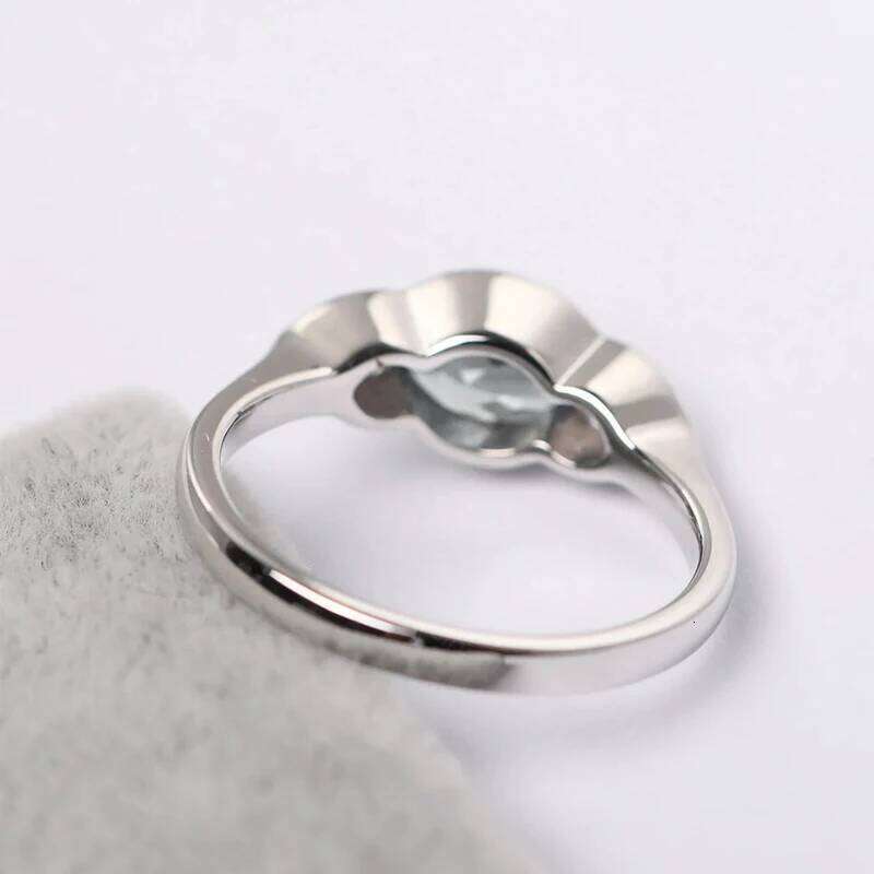 Huitan Blue/White Cubic Zirconia Rings for Women Creative Engagement Wedding Band Accessories Temperament Elegant Lady Jewelry H260312