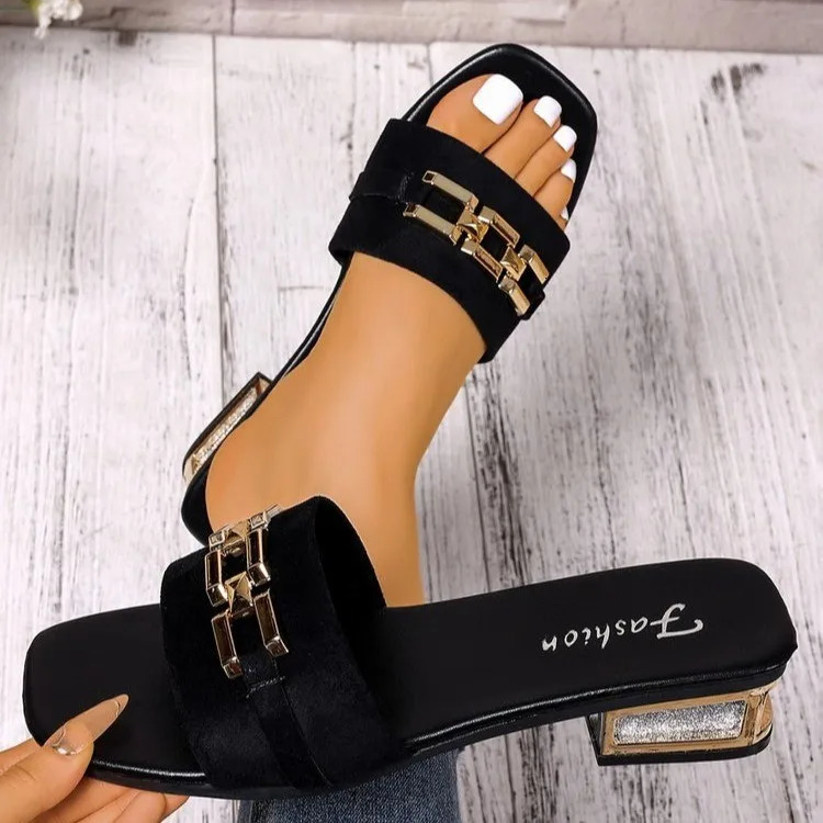 Womens Spring and Summer Casual Sandals Bohemian Buckle Metal Fashionable Unisex Beach Shoes Versatile Kitten Heel Vacation Parties Daily W 260306