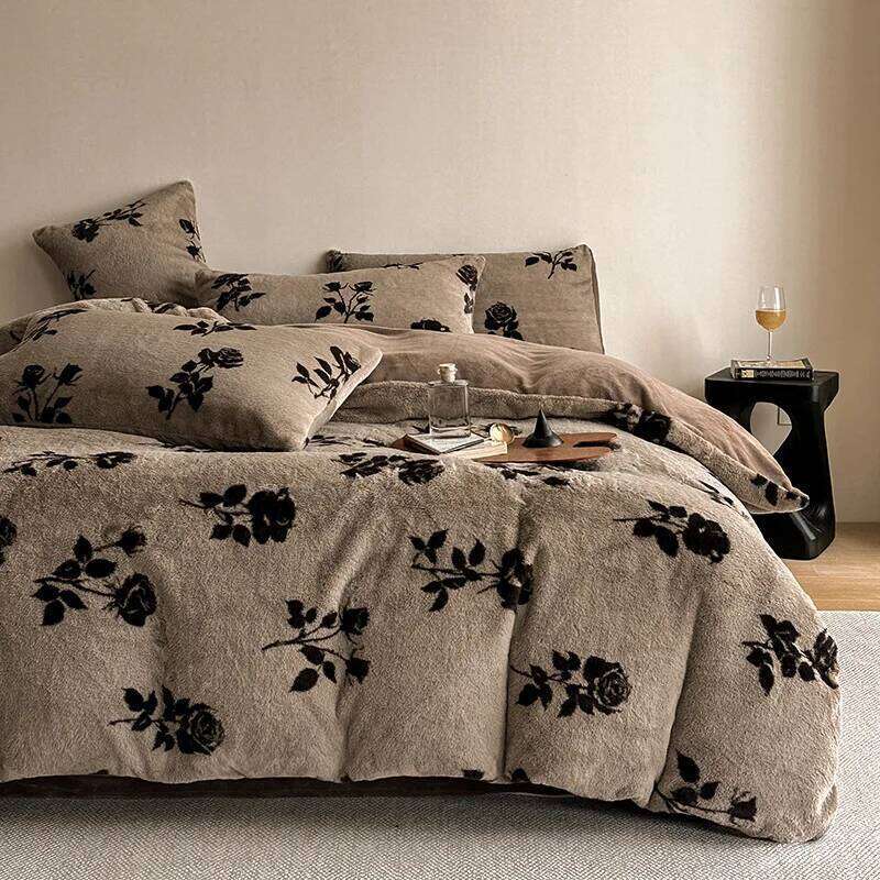 Winter plush Milk fleece bed sheet quilt cover Thickened giant warm anti-static four-piece set H260312