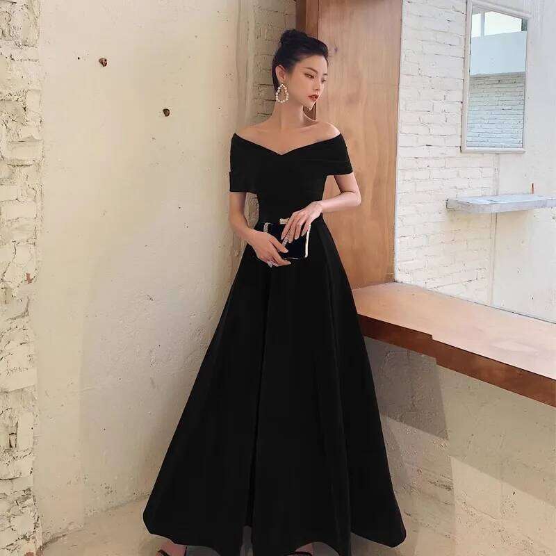 Mauroicardi Spring Long Luxury Elegant Chic Black Soft Velvet Evening Party Wedding Dresses for Women Off Shoulder Maxi Clothes C260312