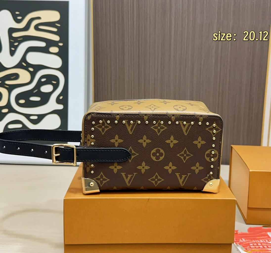 lvslys bag Luxury Brand Handbags Wallets Tote Bags designer bag pochette metis Toiletry Bag Luxury bag High-Quality Cosmetic Bag for Women Fashionable Storage 010