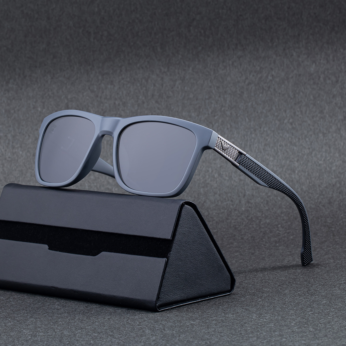 2026 New Fashion Square Frame Polarized Personalized Trendy High-End Outdoor Sun Protection Sunglasses for Men,