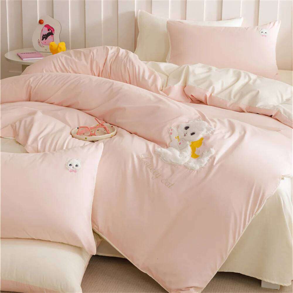 2025 New Spring Washing Cotton Four-Piece Set - Butterfly Cat Duvet Cover Solid Color Queen Size For Girls Woman Home Textiles H260312