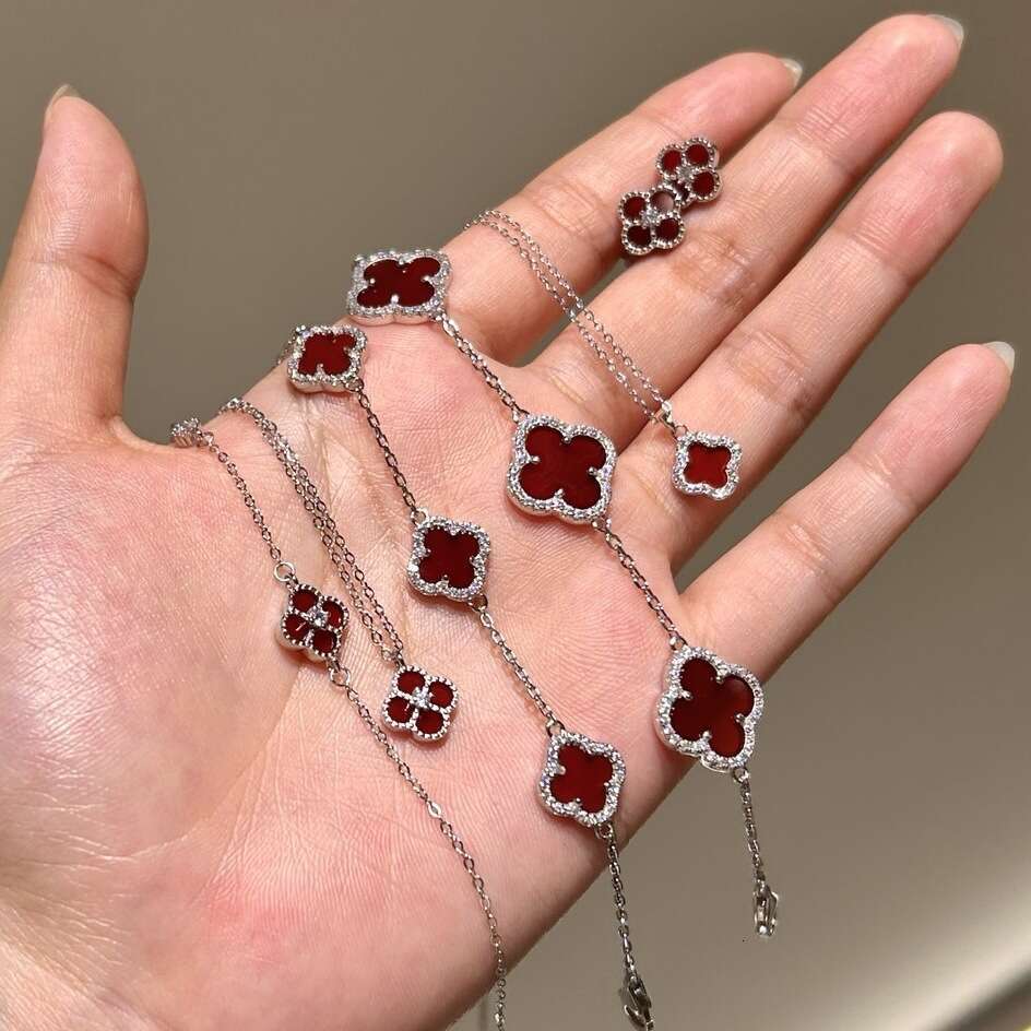 Women Jewelry Bracelets Charm Bracelets INS Style Mother-of-Pearl Red Agate Four-Leaf Clover S925 Sterling Silver Bracelet