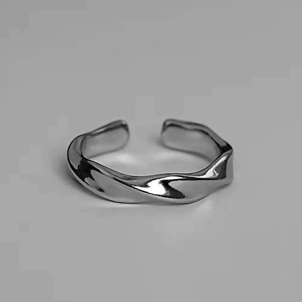Mobius Wave Silver Color Alloy Open Ring For Women Simple Retro Men Jewelry Trend Accessories H260312