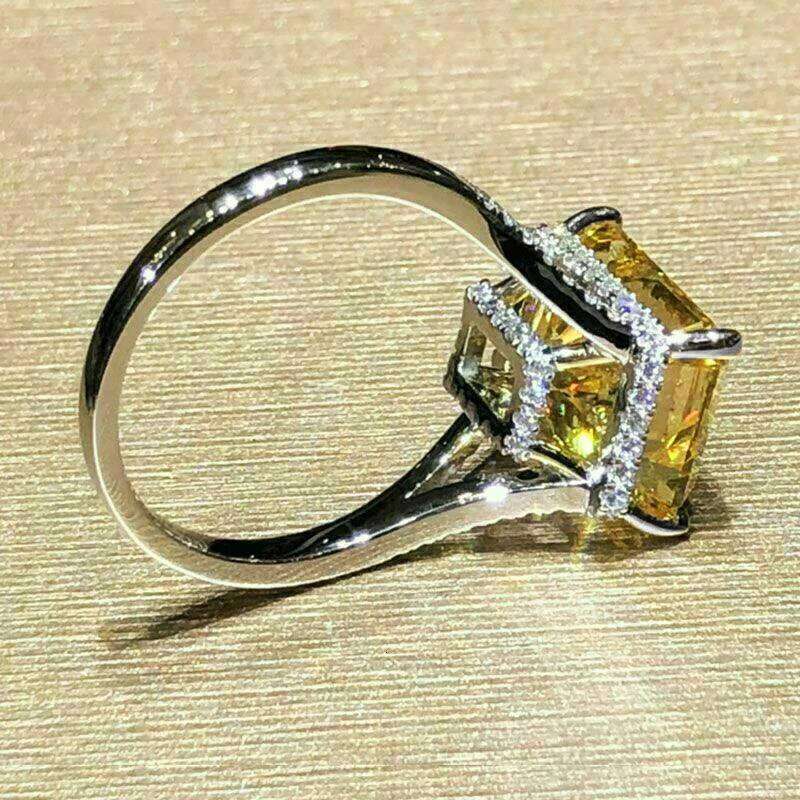 Huitan Square Yellow Cubic Zirconia Women Gorgeous Wedding Anniversary Lady Rings Temperament Elegant Fashion Jewelry Gift H260312