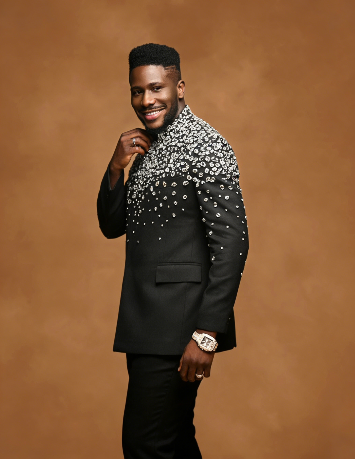 Luxurious Diamond Wedding Groom Tuxedo 2 Piece Blazer Pant High Lapel Beaded Formal Occasions Celebrity Prom Party Suit Customized