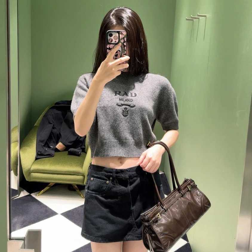 Autumn 2024 New Short-sleeved Short Knitted Sweater Womens Casual Embroidered Trendy Crewneck Pullover SweaterT260312