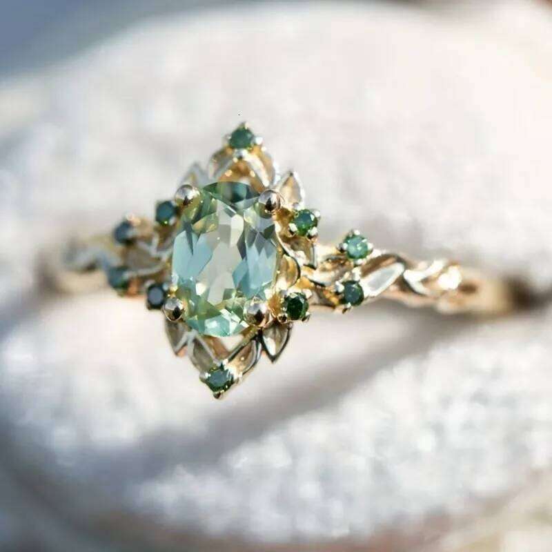 European and American new fashion flower shape green gemstone inlaid elegant light women's ring H260312