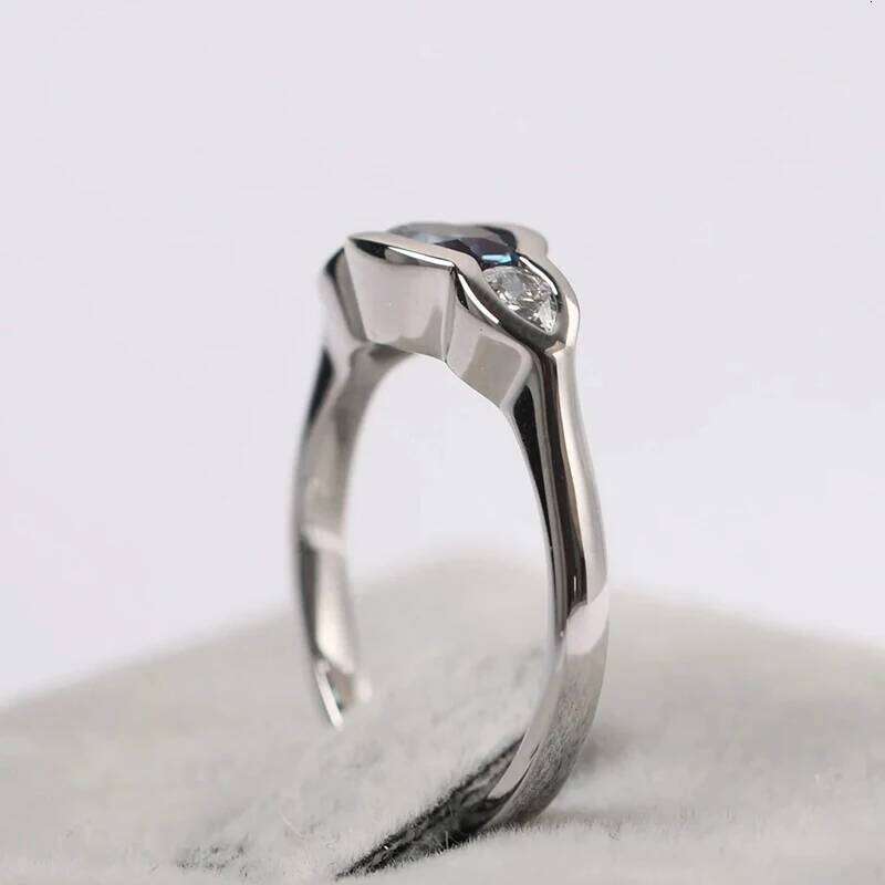 Huitan Blue/White Cubic Zirconia Rings for Women Creative Engagement Wedding Band Accessories Temperament Elegant Lady Jewelry H260312