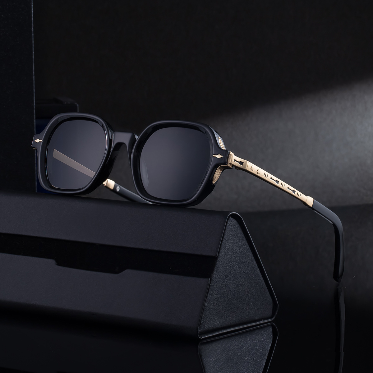 2026 New Fashion Square Frame Polarized Unique and High-End Outdoor Trendy Sun Protection Sunglasses for Men,
