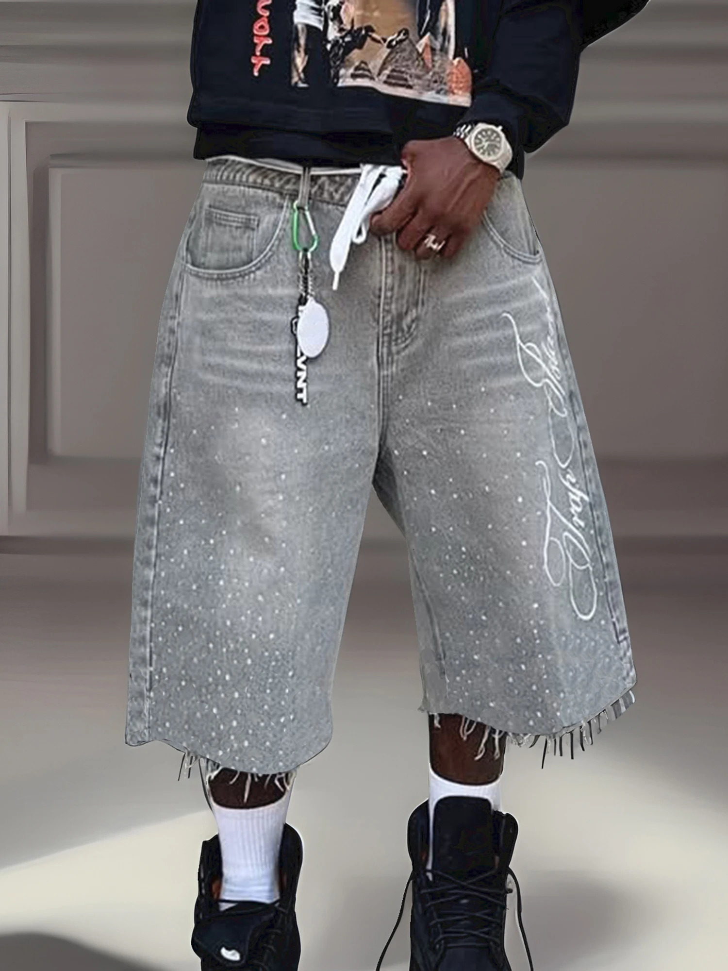 Men s Stylish Knee-Length Denim Shorts with Embroidered and Rhinestone Detailing for Summer Casual Wear 260310