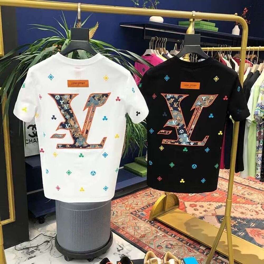 Summer trendy new men's short-sleeve T-shirt with fashionable watercolor foam print, casual and stylish slim-fit half-sleeve T-shirt