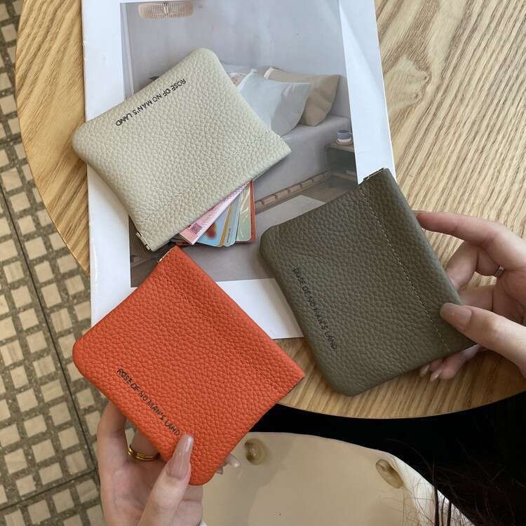 Luxury fashion wallet New Spring Clip Bag Automatic Closing Storage Pouch Coin Purse Mini Portable Lipstick Bag