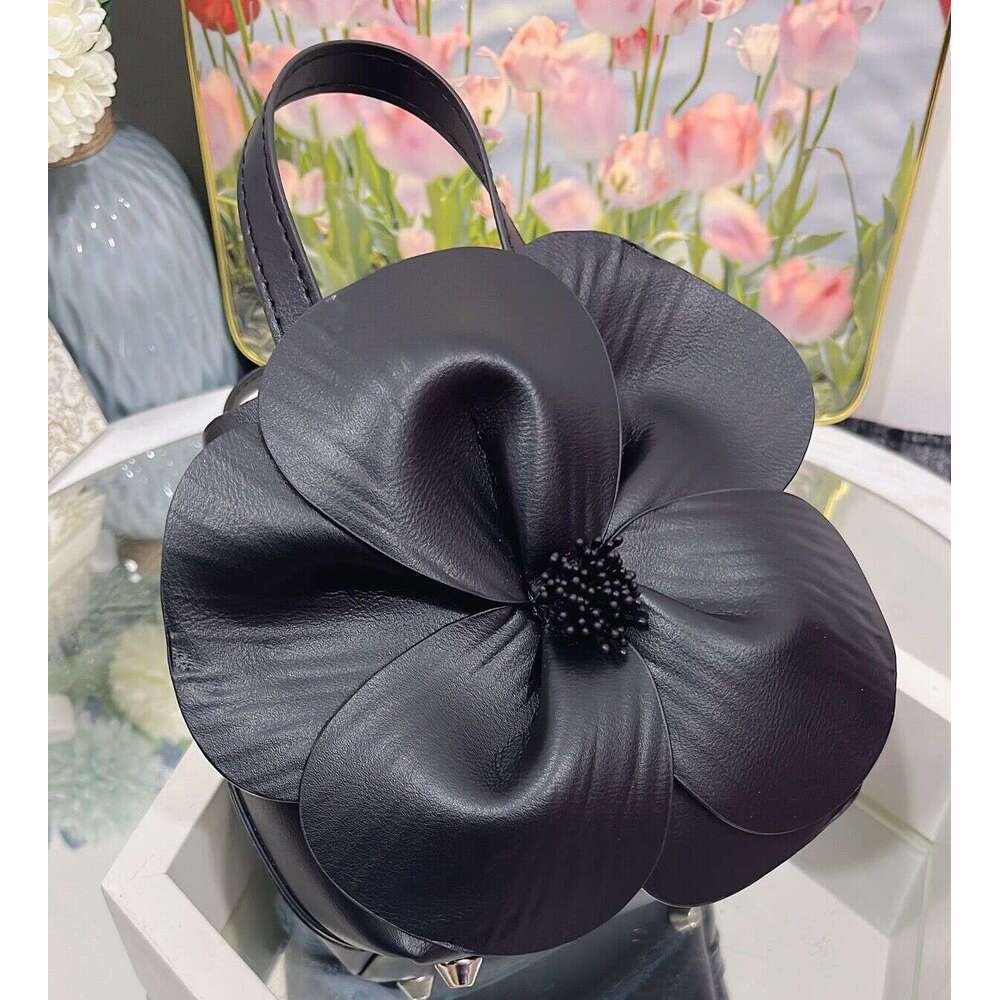 Early Spring New Women S Petal Flower Tote Creative Floral Handbag Single Shoulder Crossbody Chain Bag