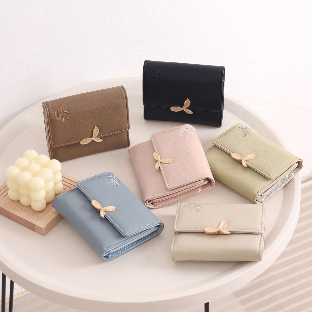 Luxury fashion wallet New Women S Short Wallet With Leaf Embroidery Floral Design Zipper Purse Multifunctional Student Coin And Card Holder