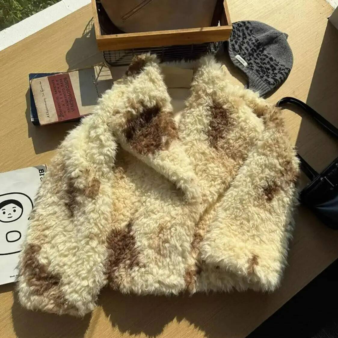 HIGH QUALITY Winter Large Lapel Curly Lamb Coat Long sleeve Warm Shaggy Tie dye Gradient Faux Fur Jacket Loose Outerwear