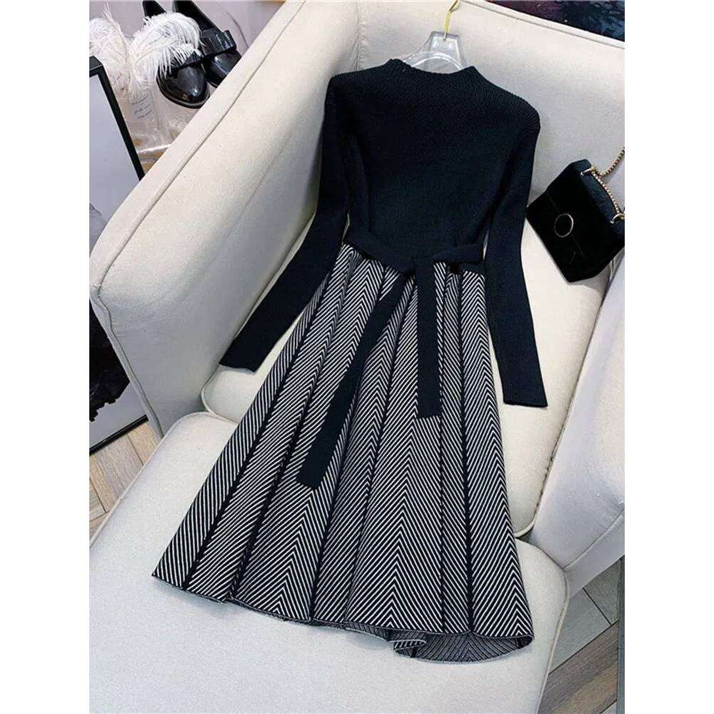 Women Elegant Knitwear Knee Length Vestidos Korean Stripe Knitted Midi Dresses With Belt Spring Fall Slim Long Sleeve Elbise New C260312