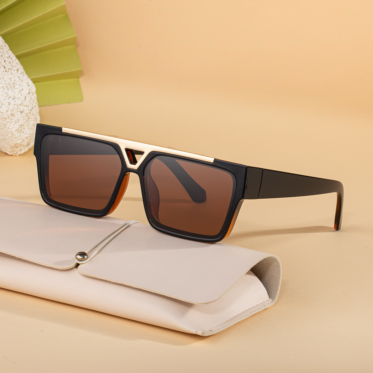 2026 New Fashion Square Frame Polarized Retro Double Bridge High-end Sun Protection Sunglasses for Men