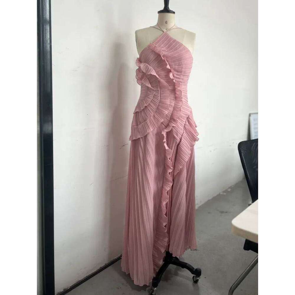 Chic Irregular Chiffon Halter Neck Maxi Dress Lotus Edge High Quality Vacation Gown 2025 New Lady Party Fashion Dresses C260311