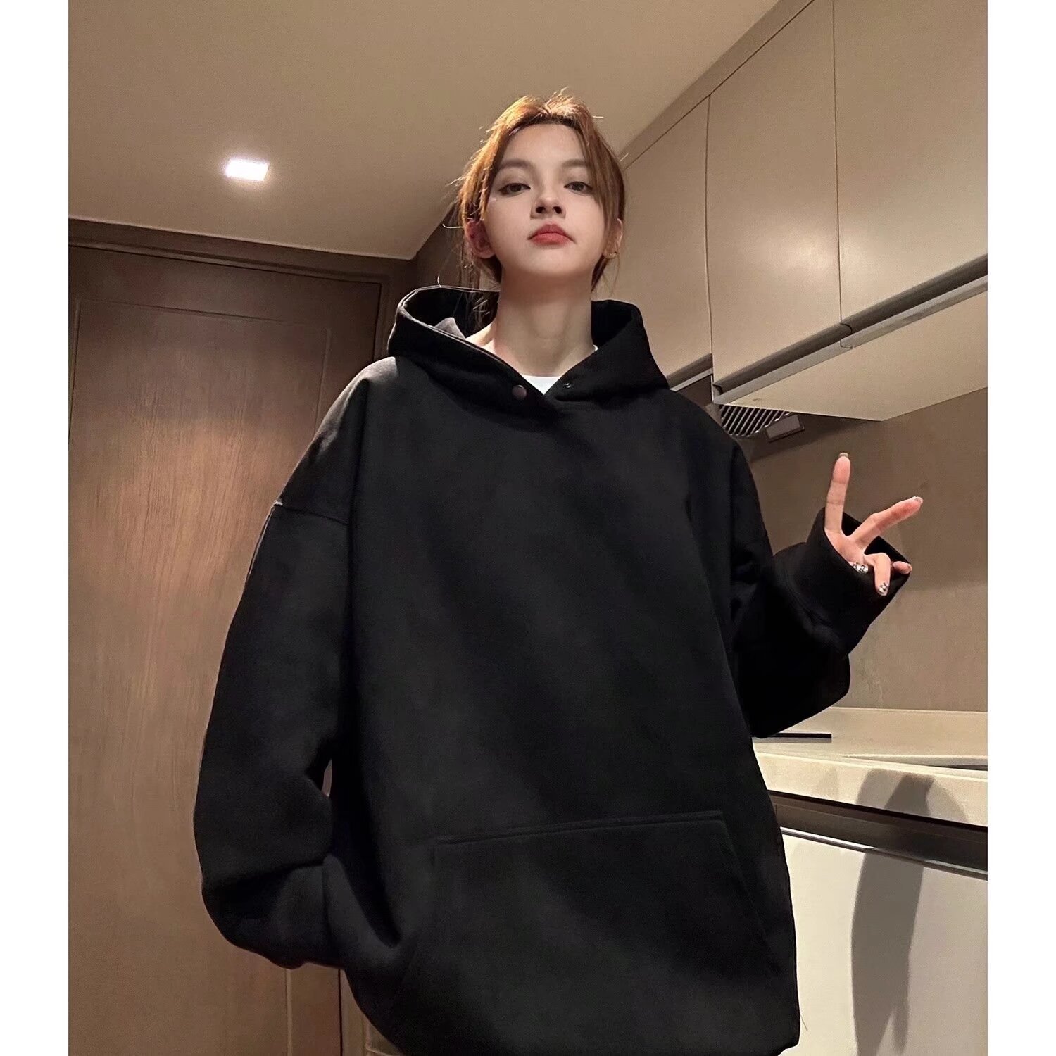 Retro Heavy-duty Dark Plum Purple Suede Hooded Sweatshirt For Men Designer Hoodie And Women Loose And Stylish Solid Color Jacket For Students In Autum
