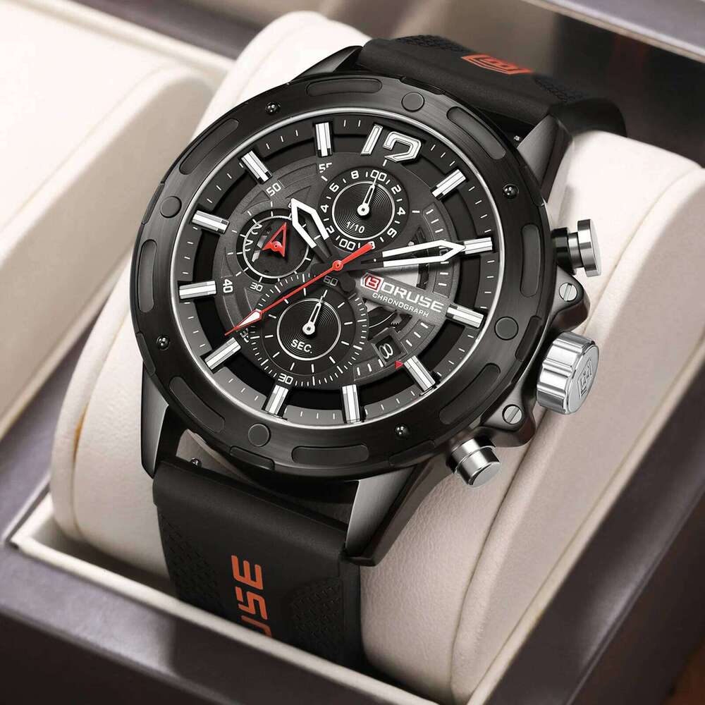 4 PCS SET BORUSE Fashion & 3pcsTriangle Spearhead Necklace Set, Mens Quartz Waterproof Watches