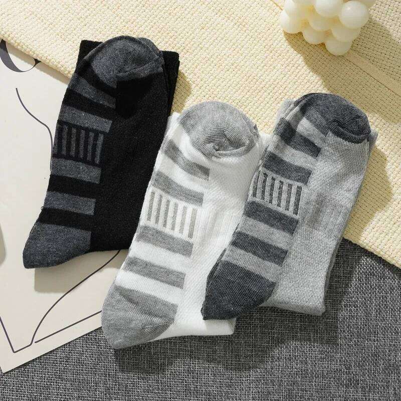 3 Pairs/Pack Men's Sports Casual Spring Autumn Breathable Middle Tube Socks Men Striped Trendy Cotton Blends Short Sock Z260312