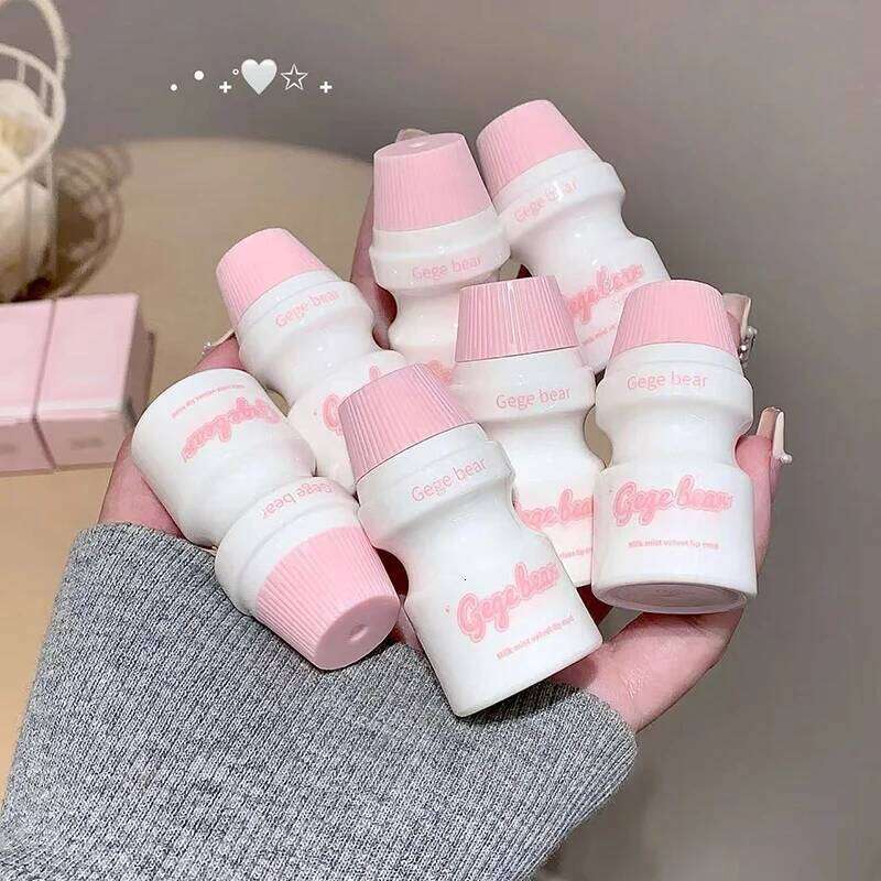 Gege Bear Velvet Mud Lip Gloss, Cute Bottle Design, Long-Lasting Matte Color for Vibrant, White-Enhancing Appearance W260311