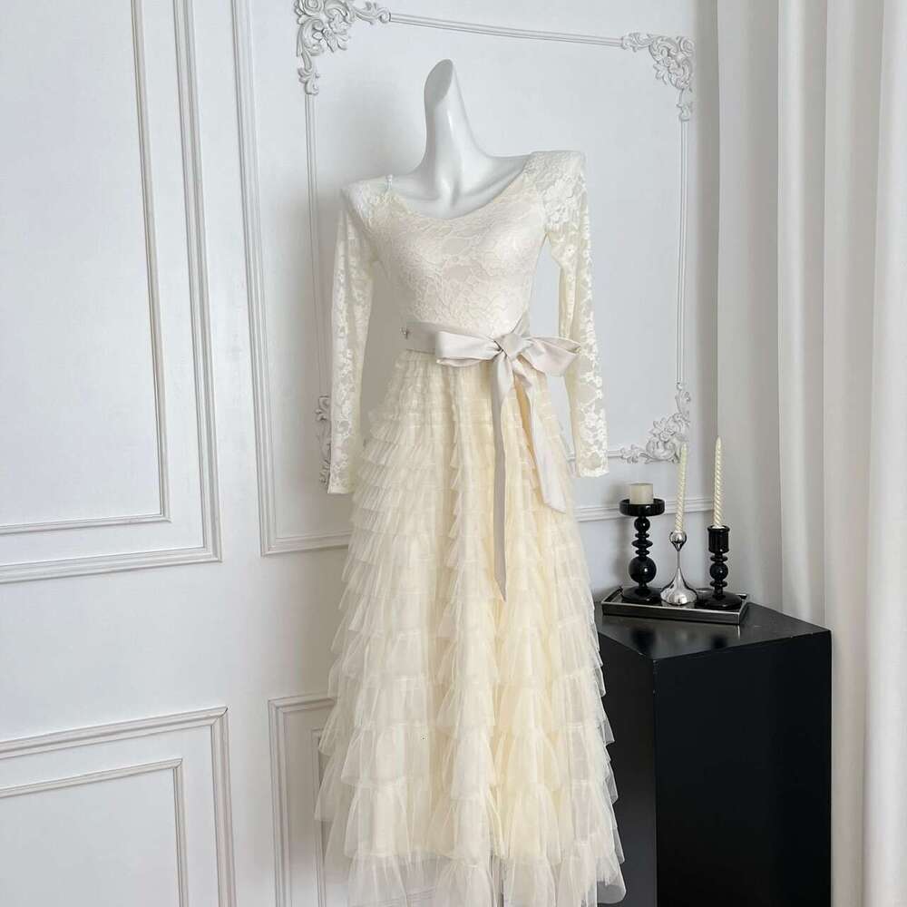 French retro niche lace a27 patchwork fluffy cake skirt dress with wool waistband added for autumn and winter slimming long style