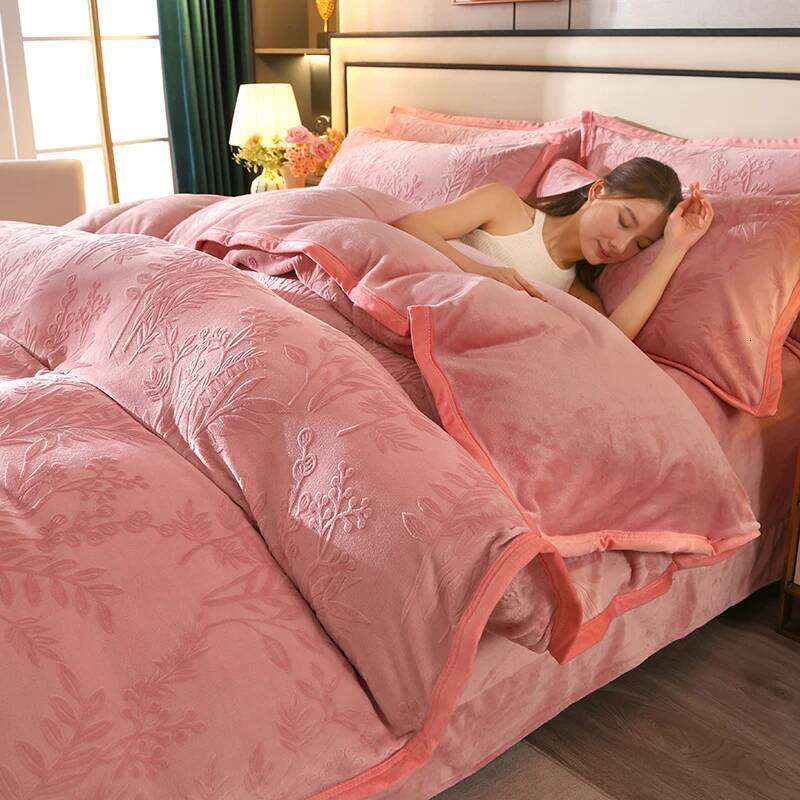 2025 new light high gram weight carved milk fleece bed sheet four-piece set thickened warm bedding winter H260312