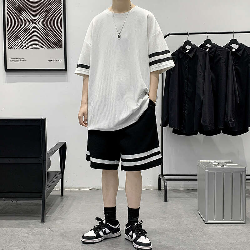 Loose Fit ort Sve Men's T-irt Set 300 Pou Summer Trendy f Sve Clothing Summer Casual Set Short sleeved top and shorts set