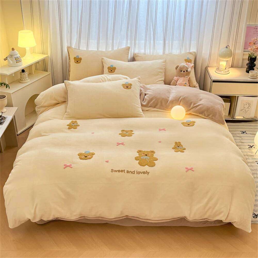Cartoon Embroidery Bedding Set Milk Four-Piece Sets Soft Duvet Home Coral Velvet Quilt Cover Bed Sheet Pillowcase H260312