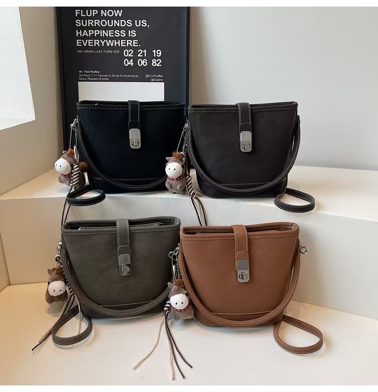 New luxury and niche bucket bag - single shoulder strap, versatile and fashionable, women's bag