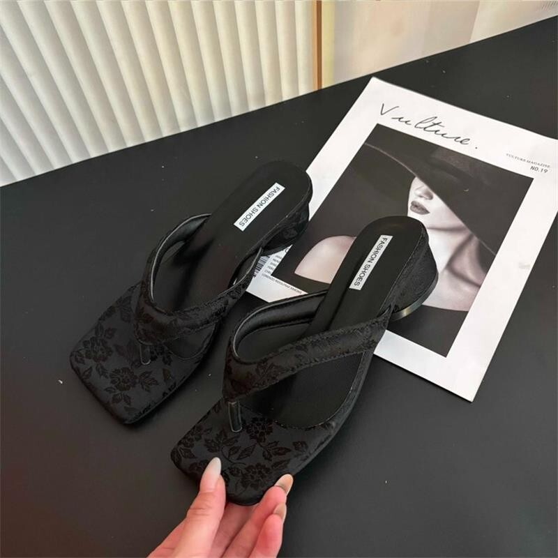 STAOXINDIKE 10A 2025 New Designer Low Heel Kitten Heel Wedge Heel Suede Red Black Ankle Strap Casual Narrow Wide Luxury Budget Heeled Shoes