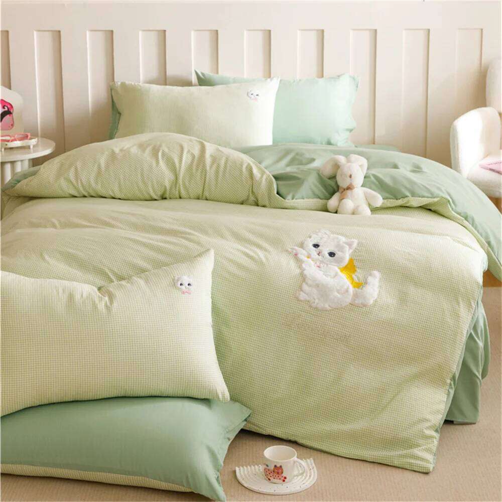 2025 New Spring Washing Cotton Four-Piece Set - Butterfly Cat Duvet Cover Solid Color Queen Size For Girls Woman Home Textiles H260312