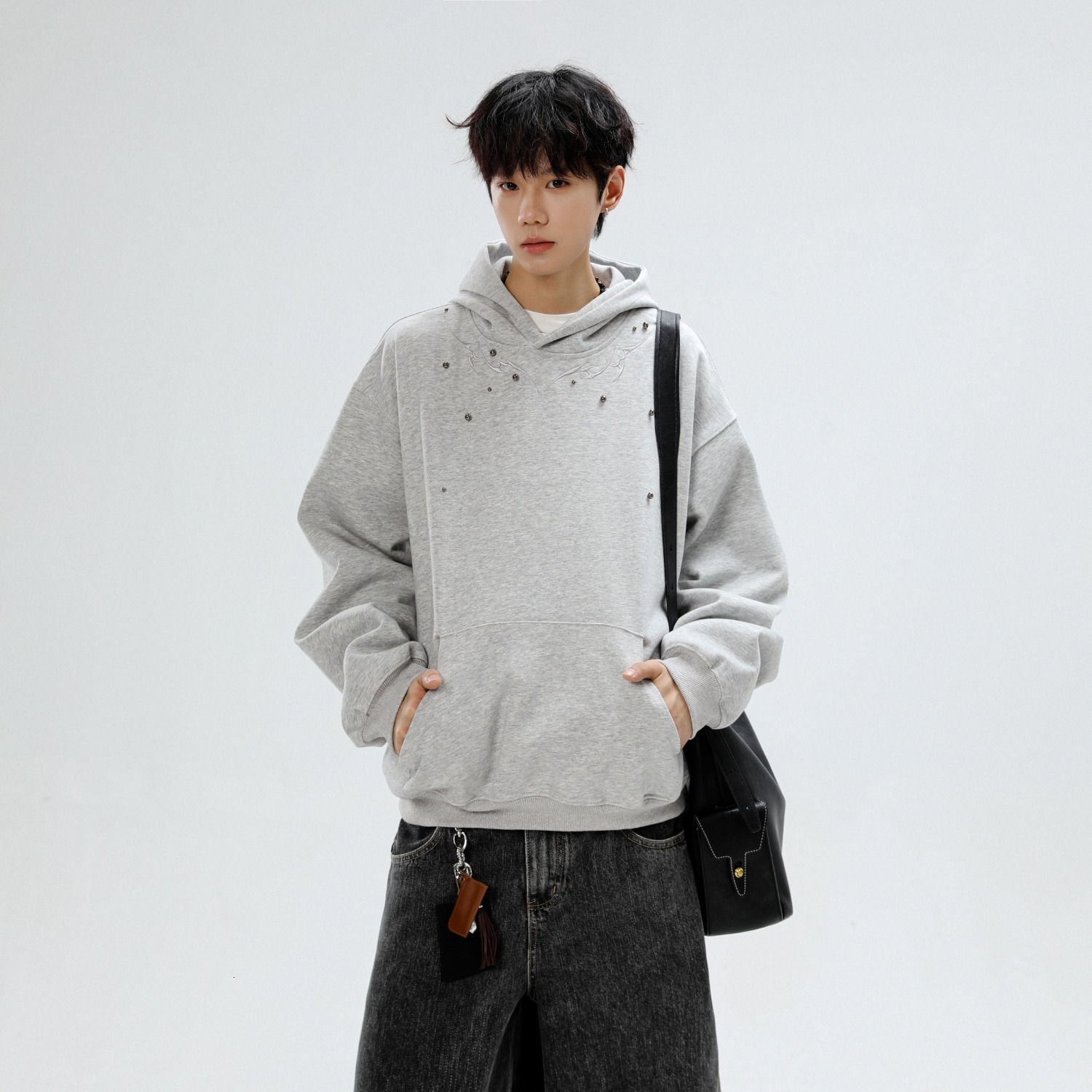 Retro Dragon Spine Embroidery Niche Metal Studded Hooded Designer Hoodie Sweatshirt Unique Spring And Autumn Casual Couple's Jacket Trendy