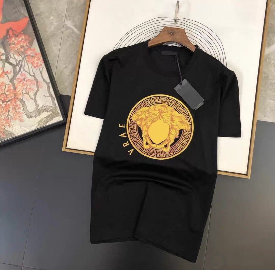 Summer designer brand T-shirts, men's luxurious and lightweight short-sleeved fashionable high-end round-neck T-shirts, women's casual half-sleeved T-shirts