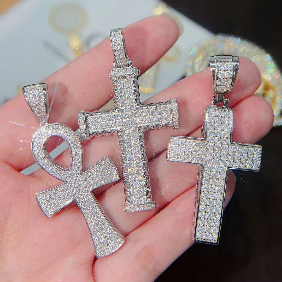 Super Cheap Moissanite Cross Pendant Fashion Ready to Ship Iced Out Pendant VVS Moissanite 925 Sterling Silver Pendant Charms