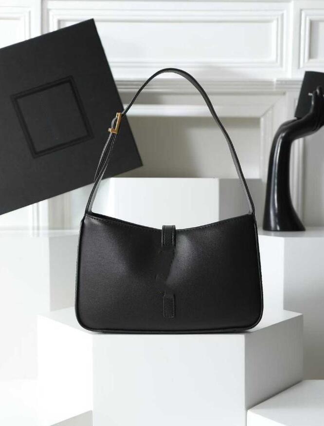Designer bag genuine leather shoulder bag handbag hobo diagonal cross bag, classic black smooth leather crocodile pattern embossed high quality chain envelope