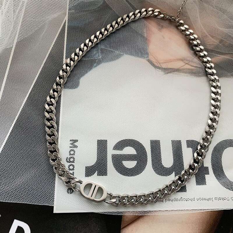 Double D Letter Titanium Steel Necklace Hip-Hop Style Light Luxury High-End Fashion Women's Accessories Pig Nose Collarbone Chain