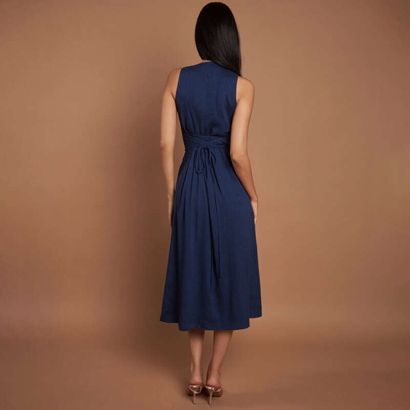 2025 Spring European and American Cross-Border Trade New Solid Color Sleeveless Round Neck Multi-Button Tie Casual Dress