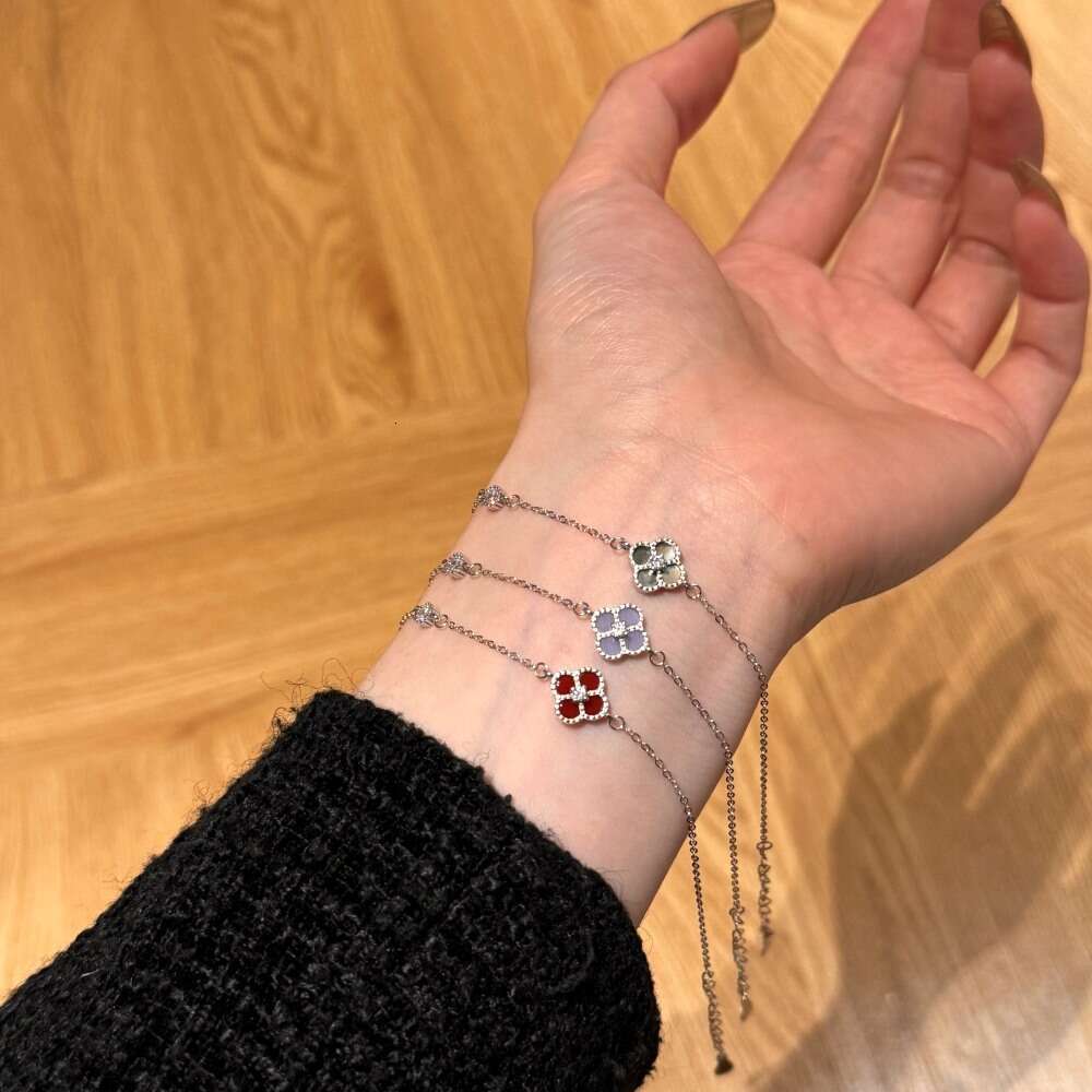 Women Jewelry Bracelets Charm Bracelets INS Style Mother-of-Pearl Red Agate Four-Leaf Clover S925 Sterling Silver Bracelet