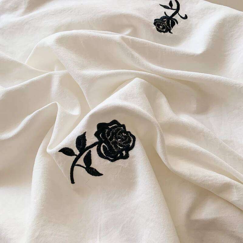 White and Black Duvet Cover Set Washed Cotton housse de couette Queen/King Size Rose Embroidery Bedding Sets with Ruffles H260312