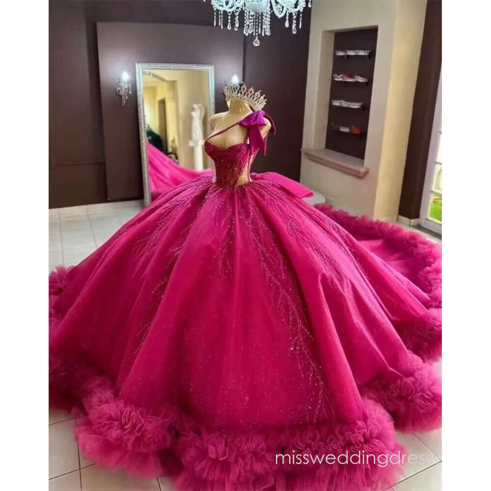 Princess Hot Pink Quinceanera Dresses 2026 Bead Crystals Tiered Ruffles 15th Birthday Party Sweet 16 Dress Ball Gown Customized D21