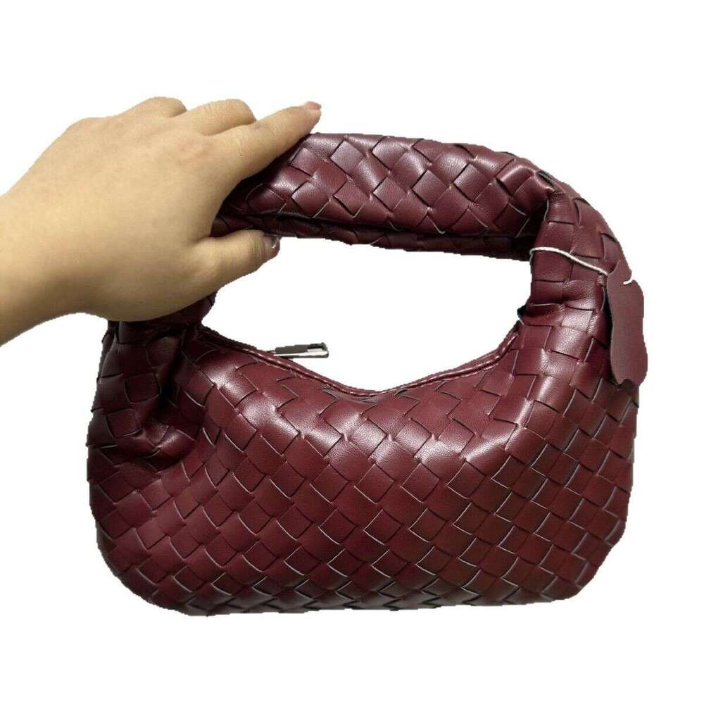 Cross-Border Hot-Selling Handmade Woven Amazon Horn Handheld Tote Dumpling Bag In Stock Wholesale